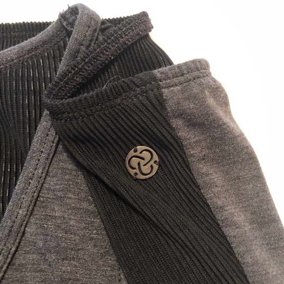 🌺🌼 Zella Sheer Back Tank Top - Picture 6 of 8